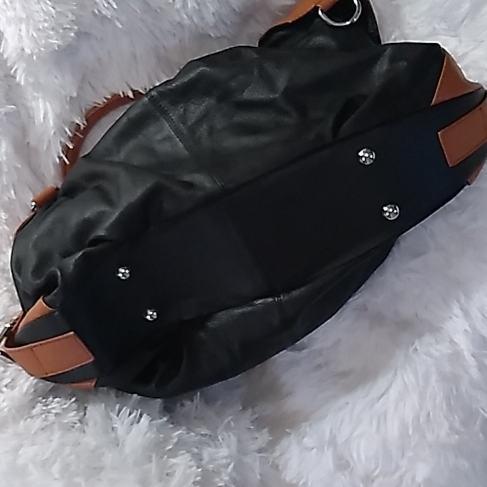 Handbag - Picture 3 of 4